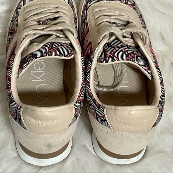 Calvin Klein Tea-2 Sneaker Woman’s sz 6.5 - Picture 3 of 9